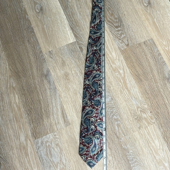 Beau Ties hand sewn 100% silk neck tie paisley made in Vermont - Picture 5 of 6